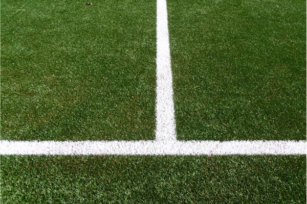 Aanleg kunstgras voetbalveld - Sportinfrabouw NV